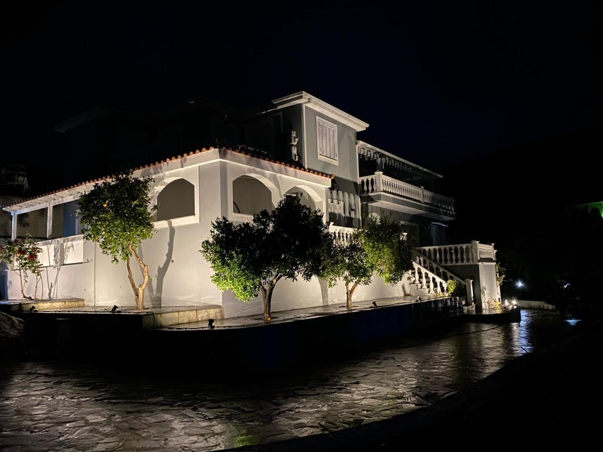 Villa Karras Pythagoreio  Exterior photo